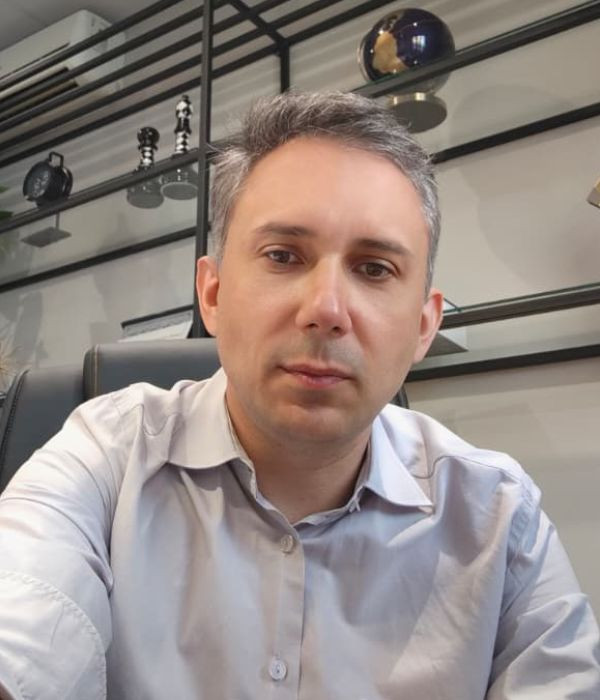 Dr. Darcy Callai Junior